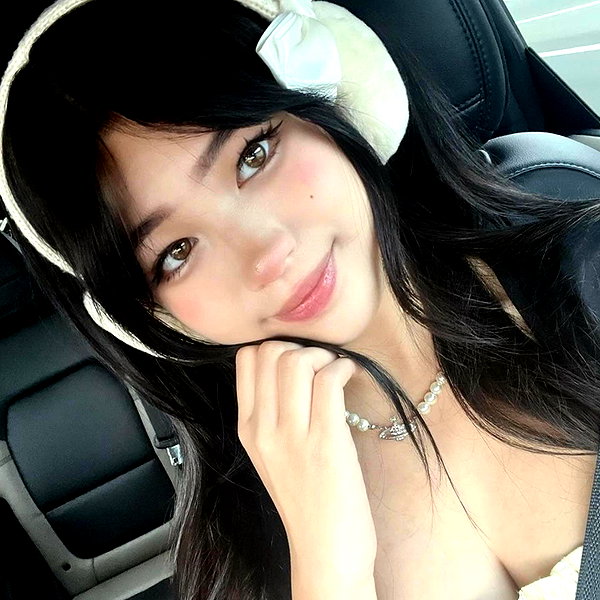 baddiesessence instagram image archive image