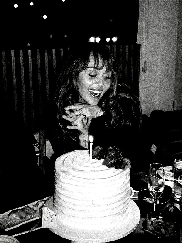 mileycyrus instagram image archive image