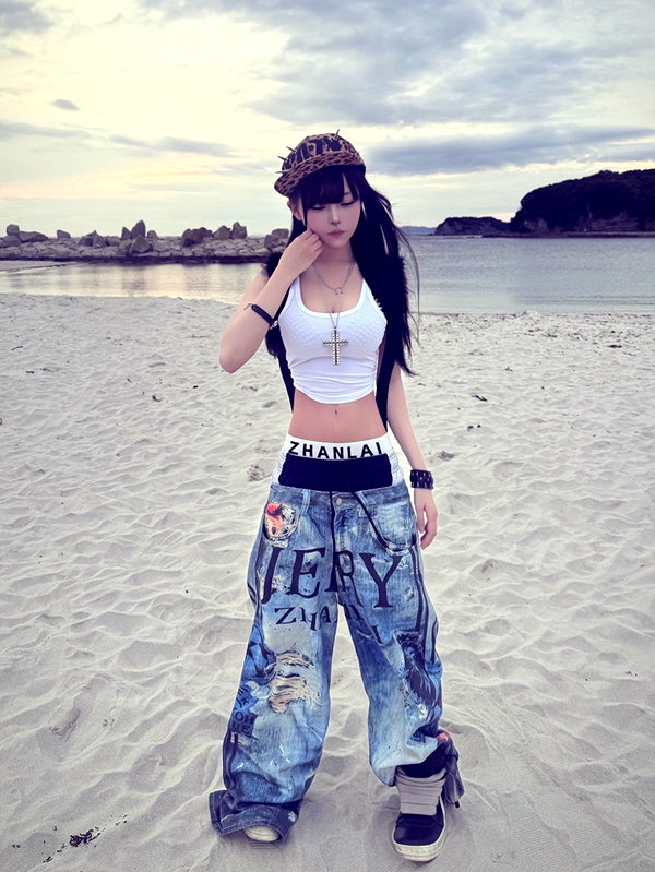 9unxx7 instagram image archive image