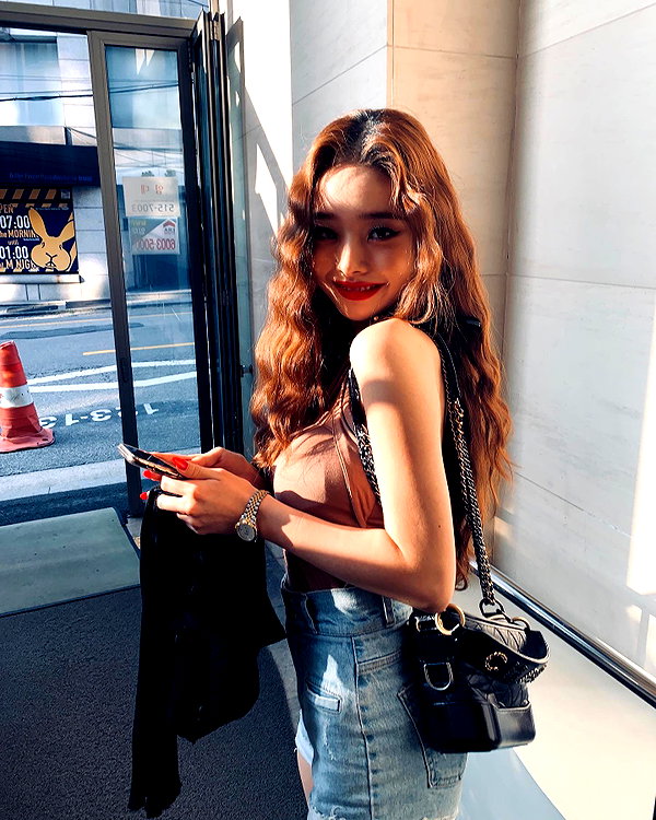 dear.zia instagram image archive image