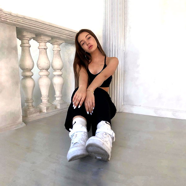 veroni22ka instagram image archive image