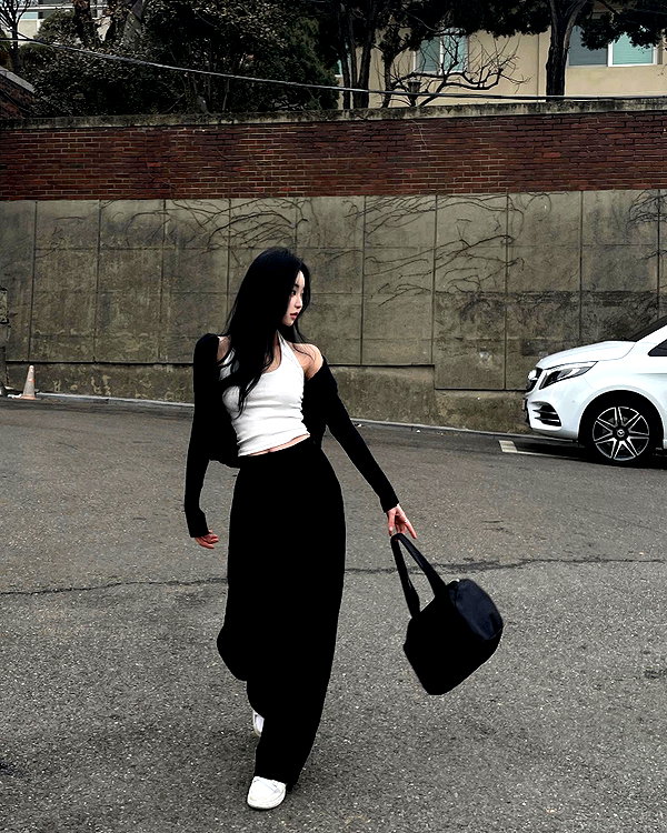daxbin instagram image archive image