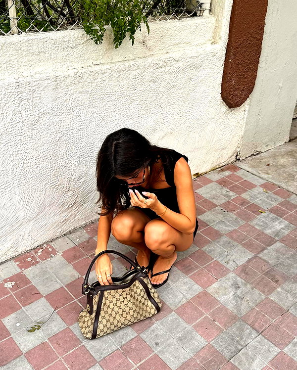 ainaratorneg instagram image archive image