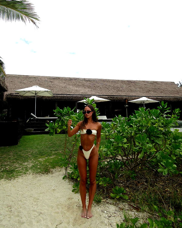 olivia.mathers instagram image archive image