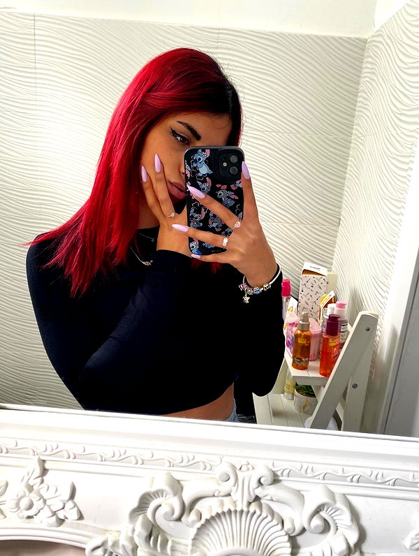 shanidahan7 instagram image archive image