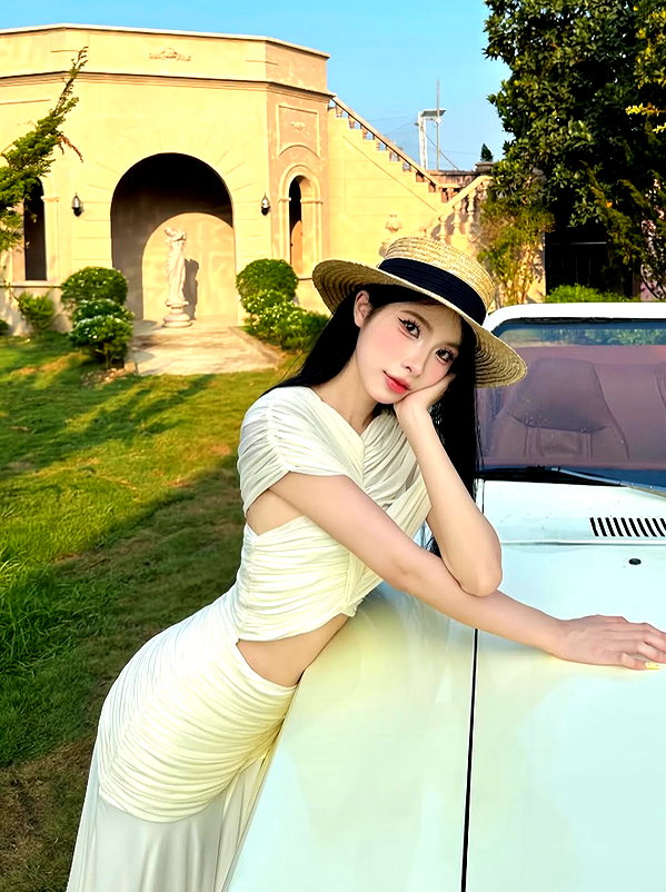 lyhythuedoxinh instagram image archive image