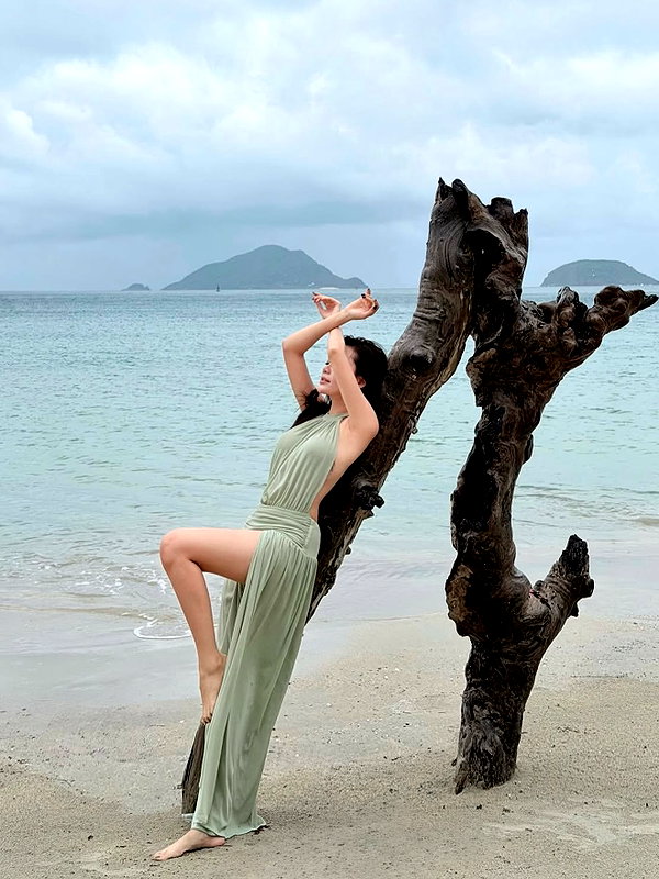 lyhythuedoxinh instagram image archive image