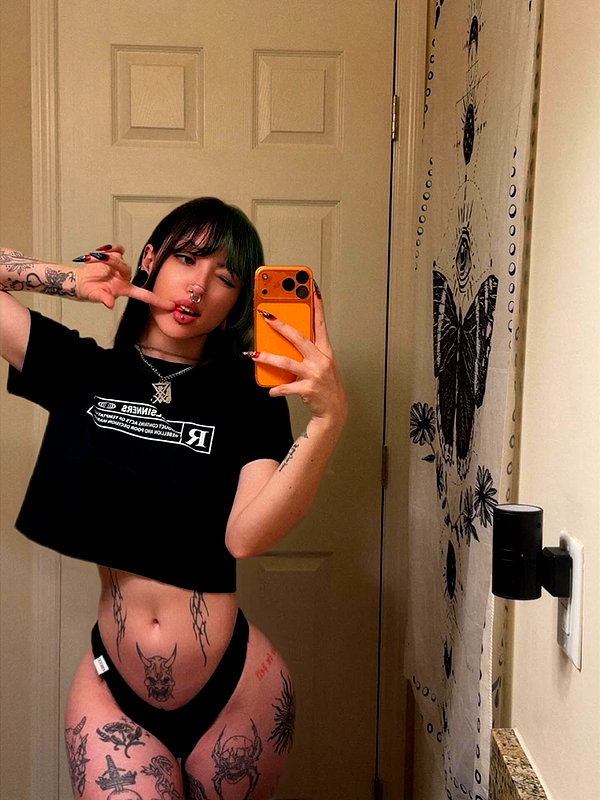 luucifina instagram image archive image