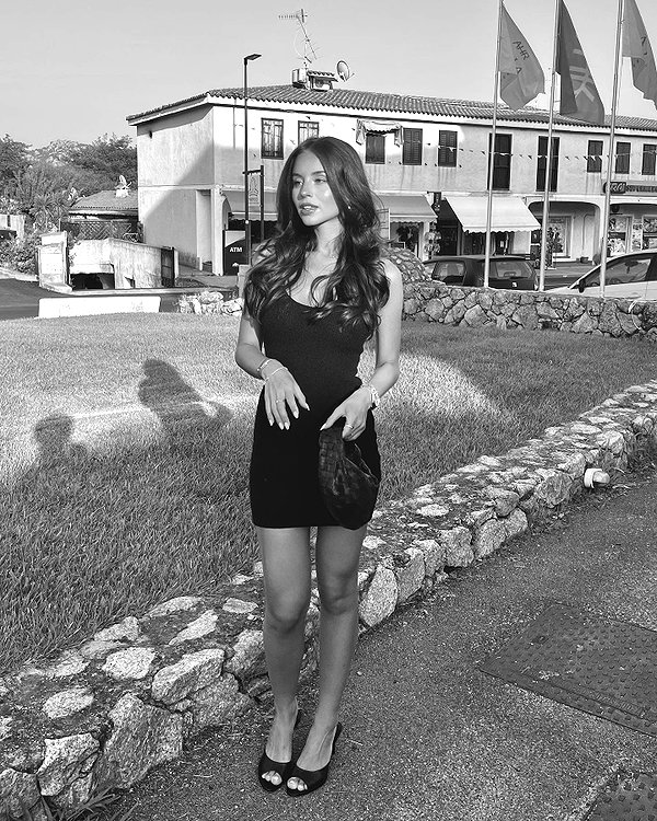 zoeliss instagram image archive image