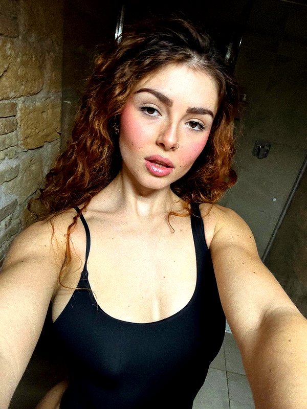 lauraurruu instagram image archive image