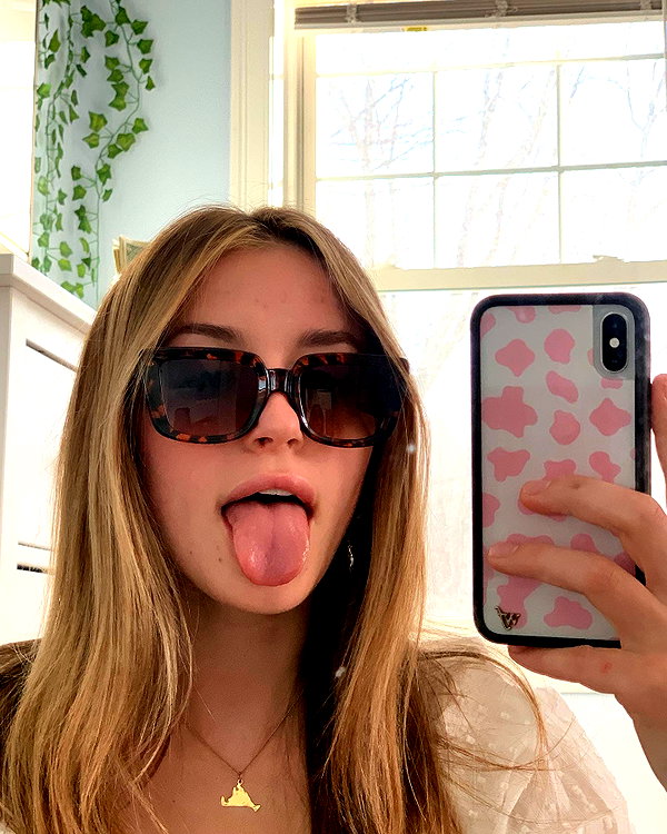 sadieemckennaa instagram image archive image