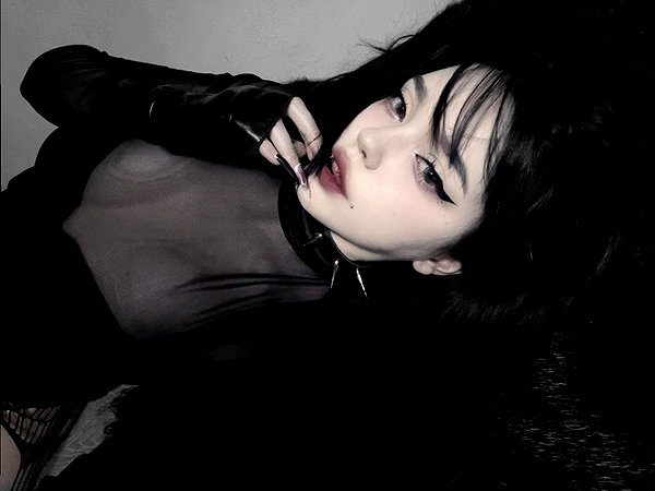 glowmoonshorty instagram image archive image