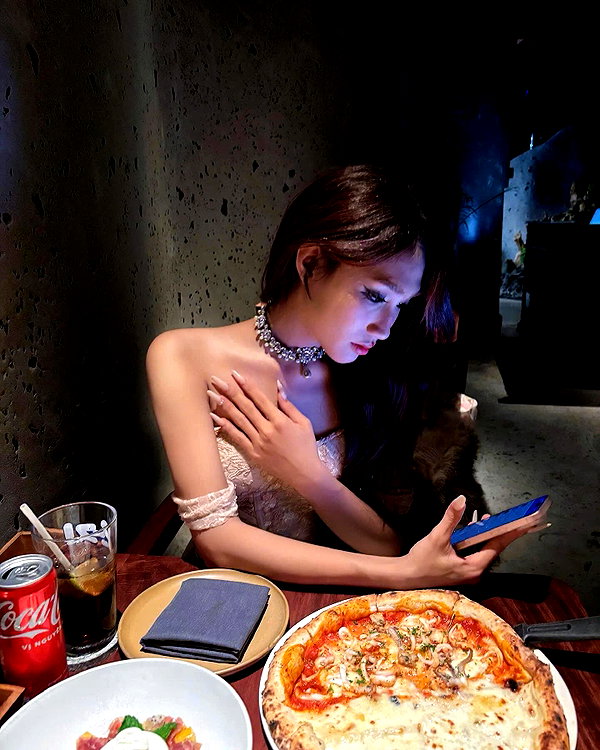 lyhythuedoxinh instagram image archive image