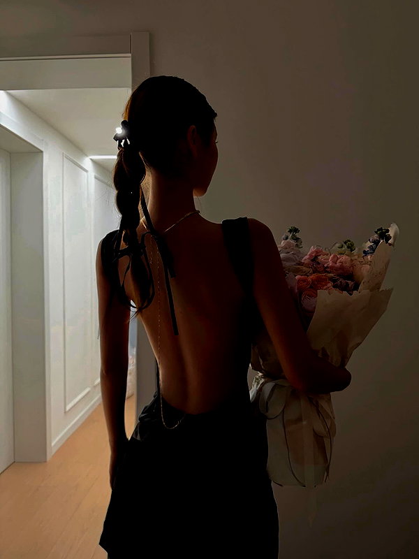 ll.lu1s instagram image archive image