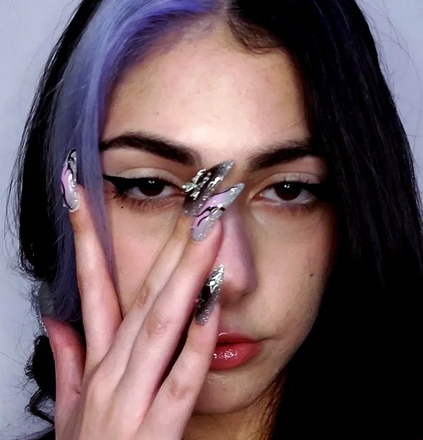 ayash.hila instagram image archive image