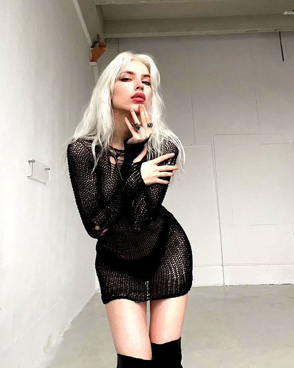 alien.hanna instagram image archive image