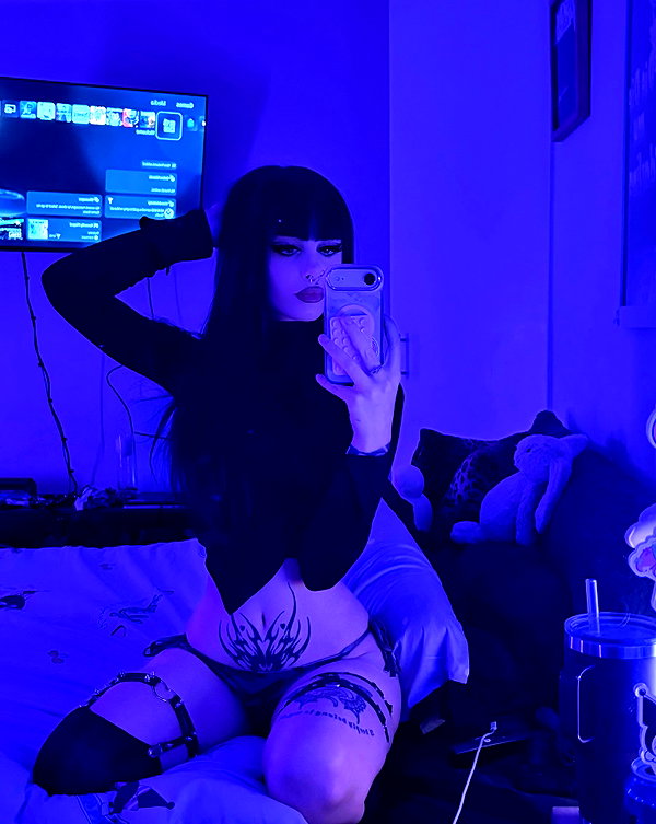 livindeadyaz instagram image archive image