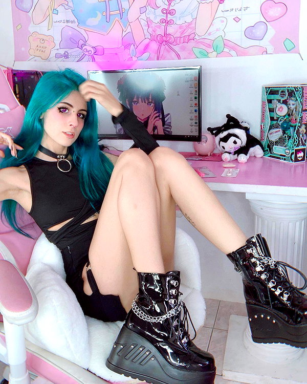 jadelaverne instagram image archive image