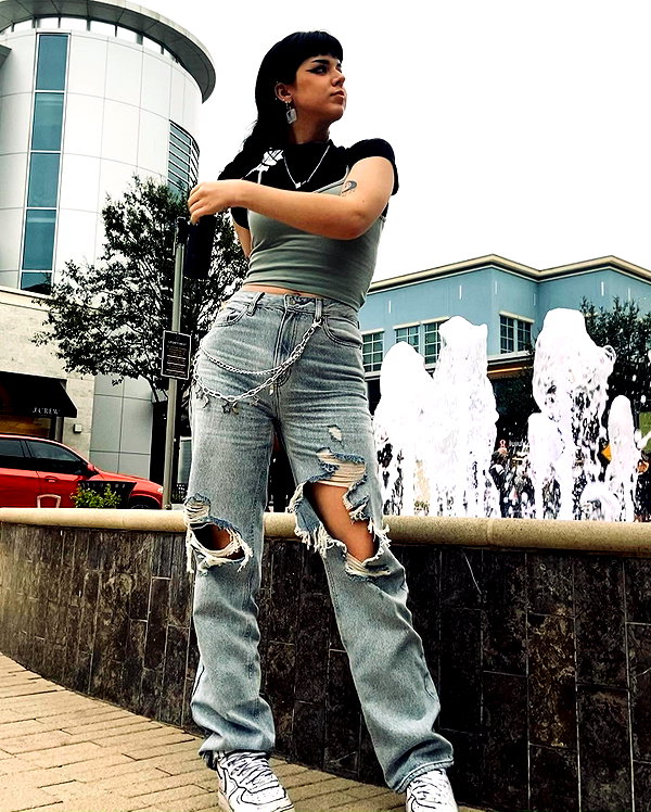 yeahimcaroline instagram image archive image