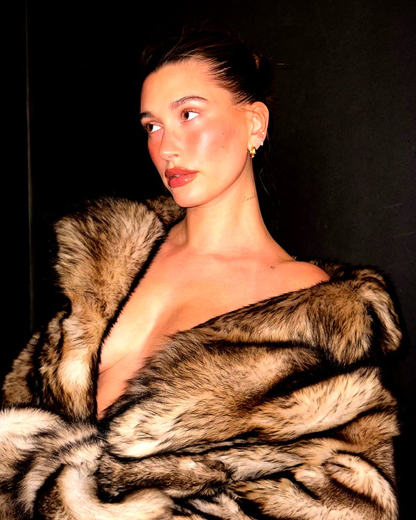 haileybieber instagram image archive image