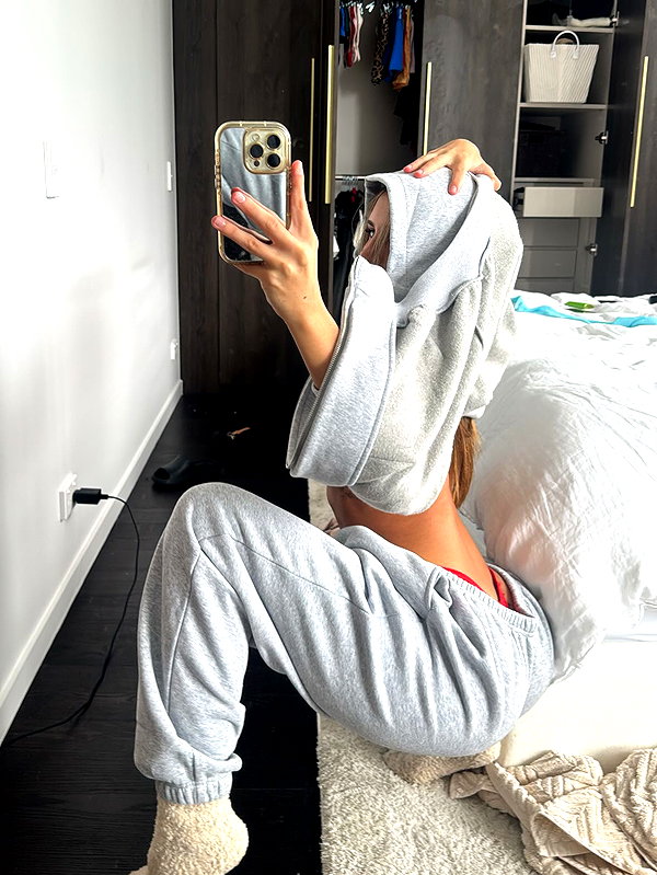 taylorssroom instagram image archive image