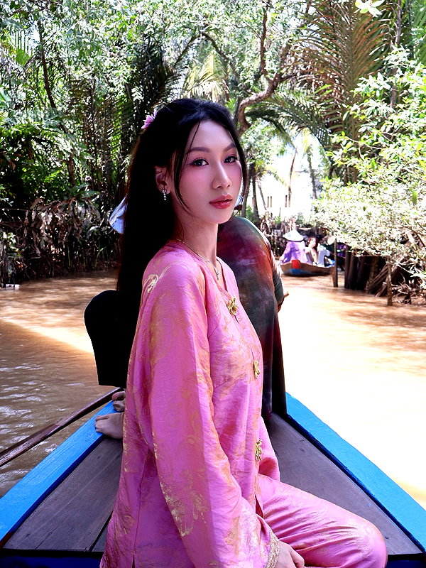 ngochanssi_ instagram image archive image