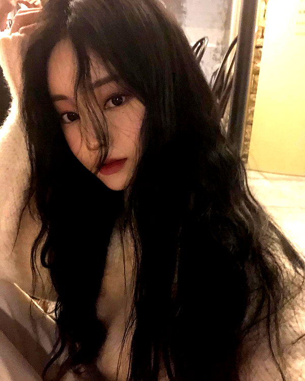 daxbin instagram image archive image