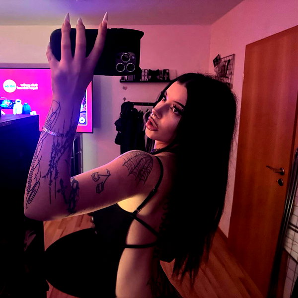 shawtysuzi instagram image archive image