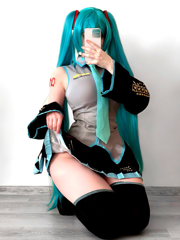 wifemelia instagram image archive image
