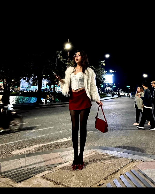 lyhythuedoxinh instagram image archive image