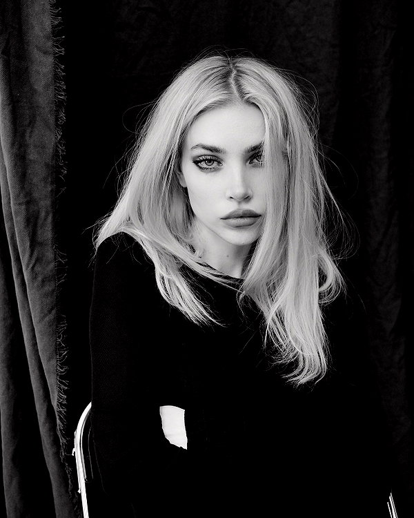 anya4everr instagram image archive image