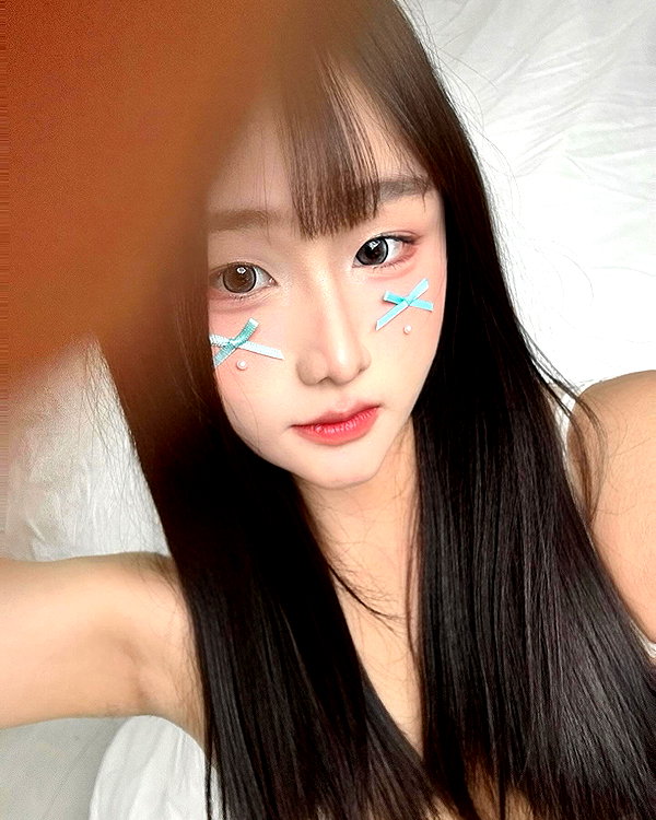 lai_931201 instagram image archive image