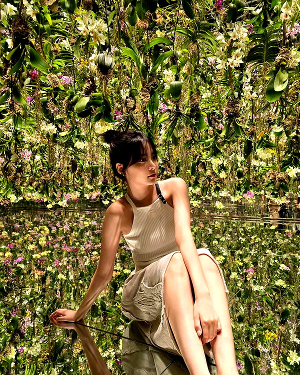 hhh.e_c.v instagram image archive image