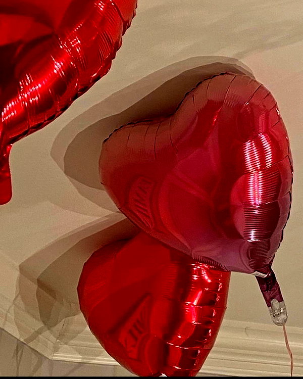 v.qx instagram image archive image