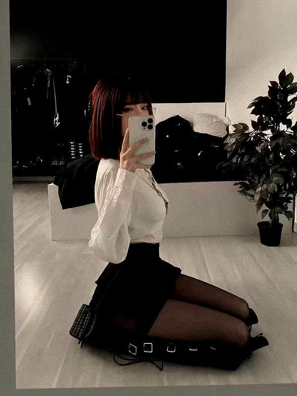 iiren_z instagram image archive image
