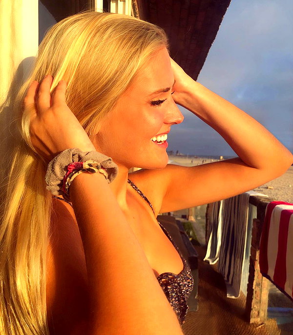 allie_dunn instagram image archive image