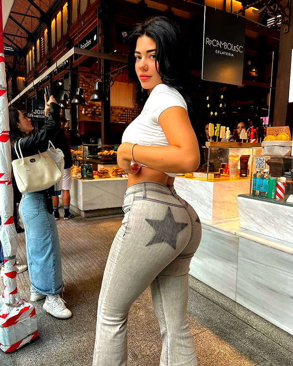 vanessa.rhd instagram image archive image