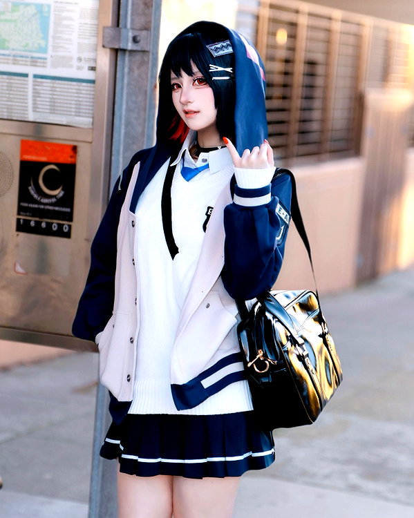 miee_cos instagram image archive image