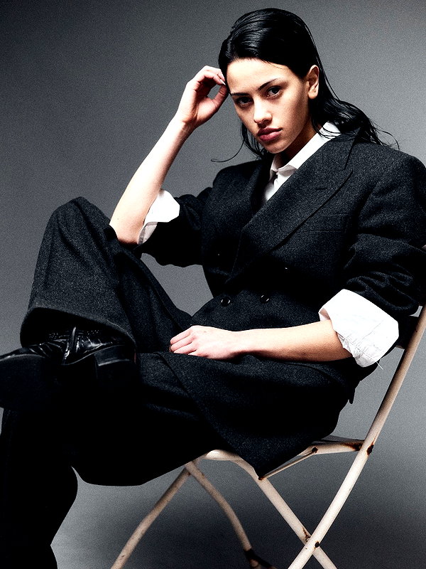 leonanaomii instagram image archive image