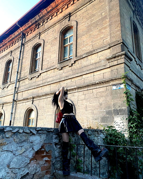 madamist_ instagram image archive image