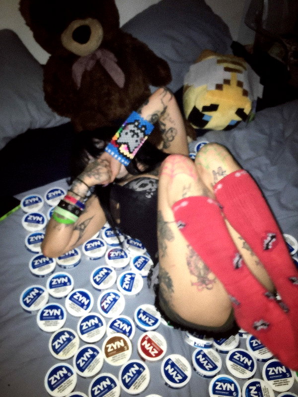 zommmbri zommmbri archive image