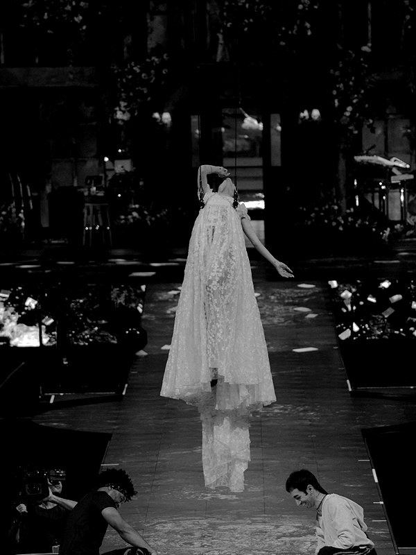 arianagrande instagram image archive image