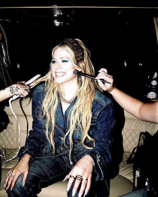 avrillavigne instagram image archive image