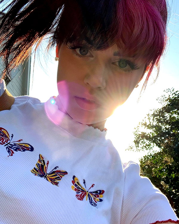 yeahimcaroline instagram image archive image