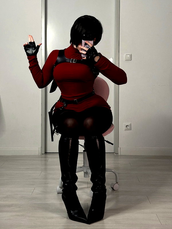 andasrose instagram image archive image
