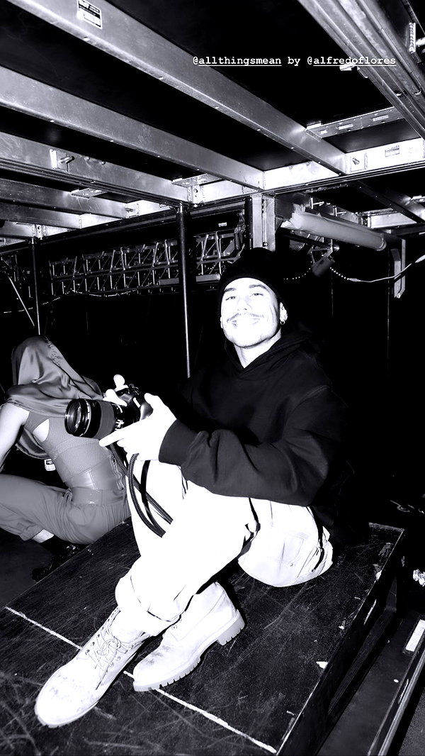 arianagrande instagram image archive image