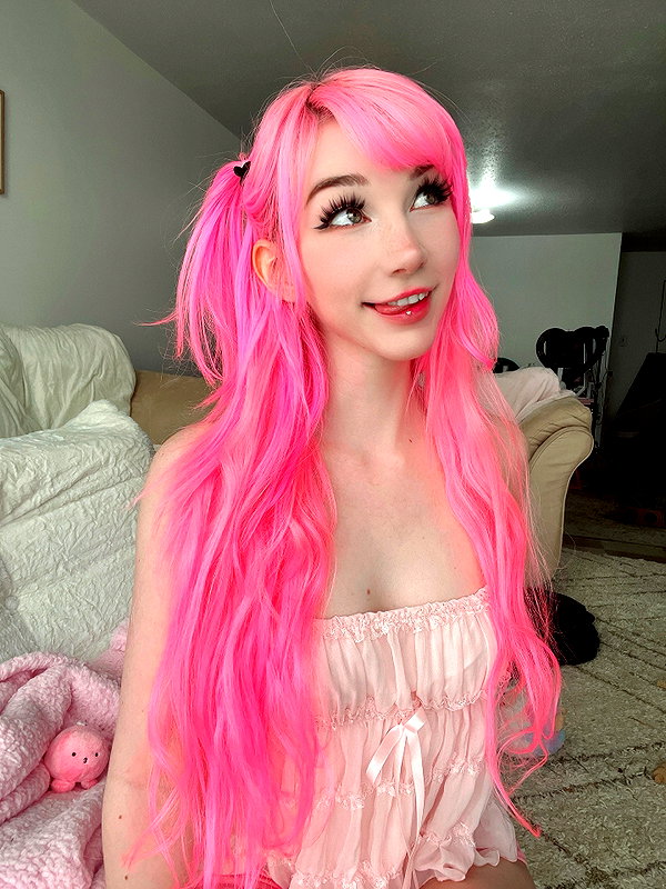 danielle.mercedie instagram image archive image