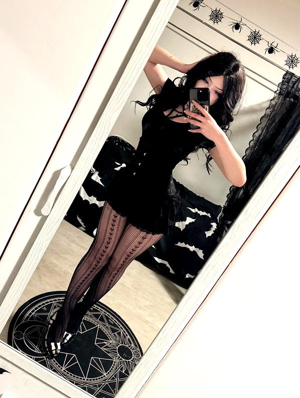 vampiryska instagram image archive image