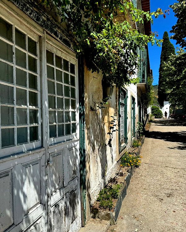 rouxroux.tv instagram image archive image
