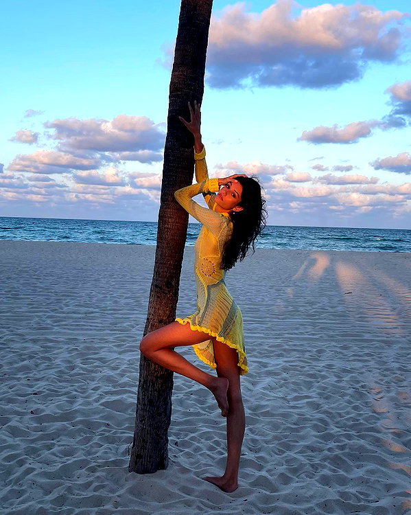 reneeebeller instagram image archive image